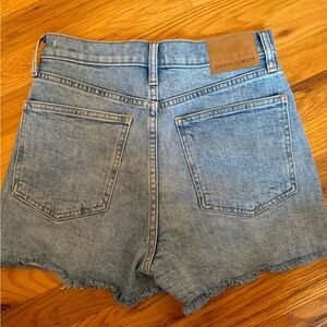 Aritzia Denim Forum The ‘50s Arlo Short size 26